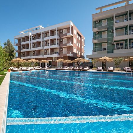 Radhimë Gest Hotel מראה חיצוני תמונה