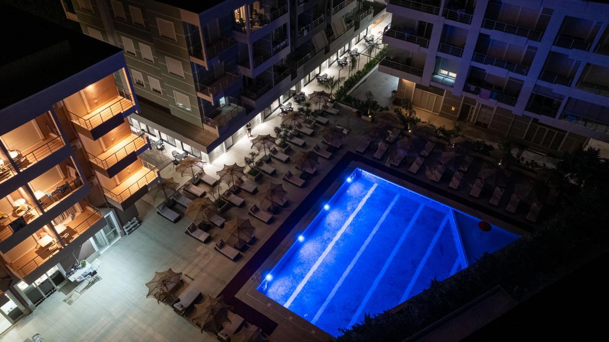 Radhimë Gest Hotel מראה חיצוני תמונה