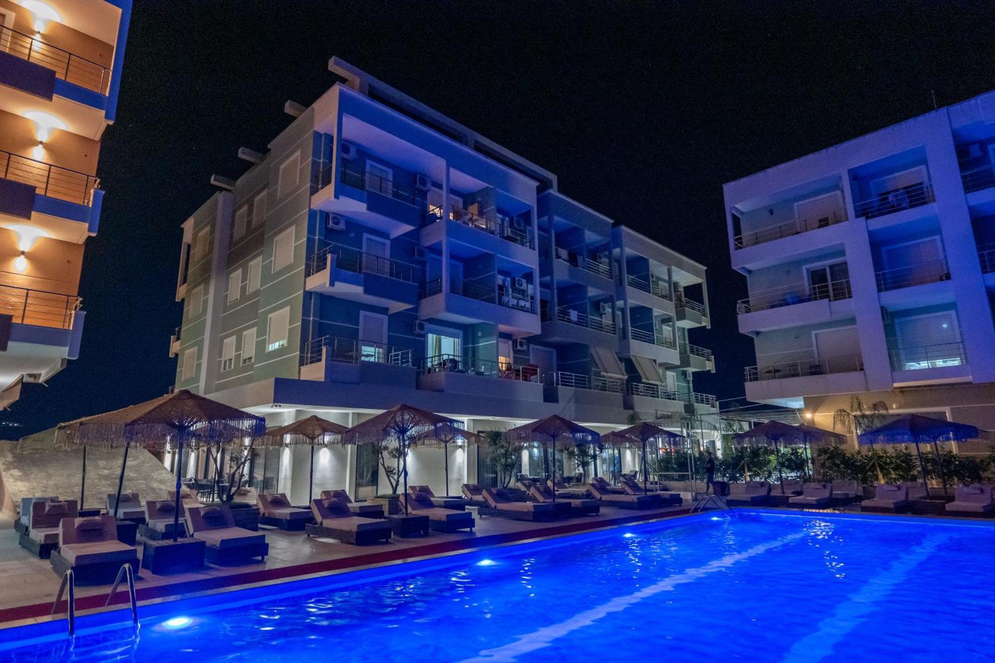 Radhimë Gest Hotel מראה חיצוני תמונה